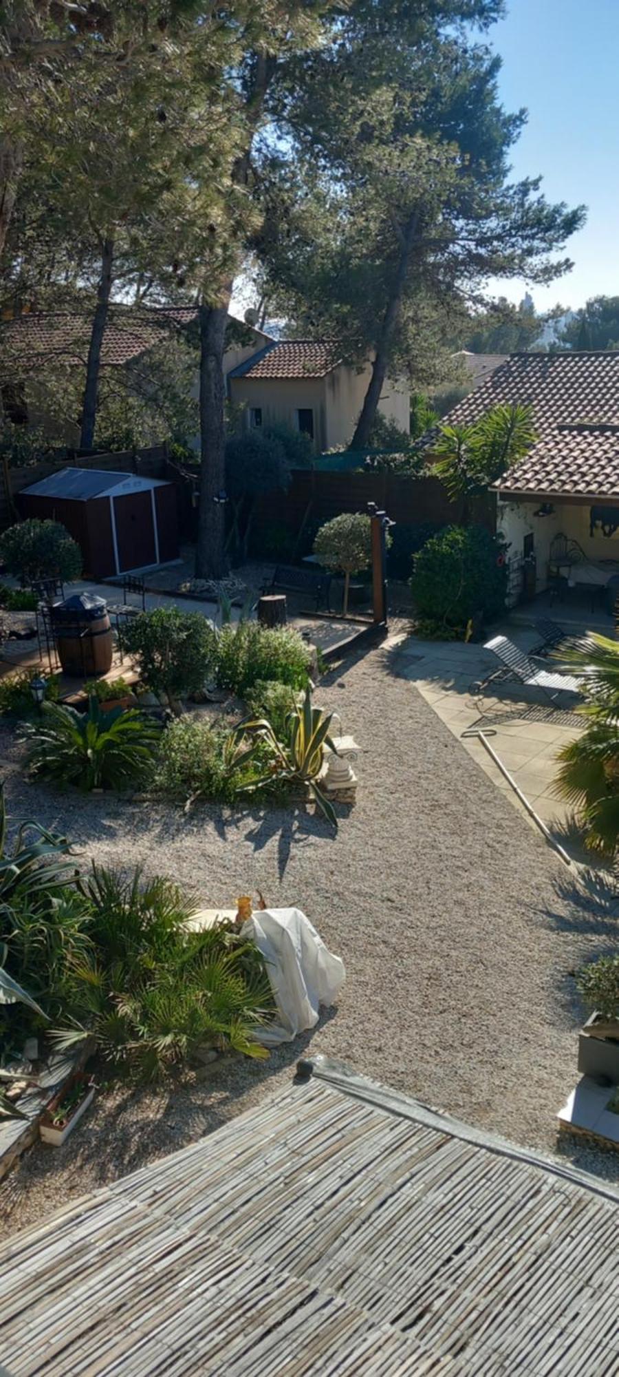 Les Coronilles Bed & Breakfast Beaucaire  Dış mekan fotoğraf